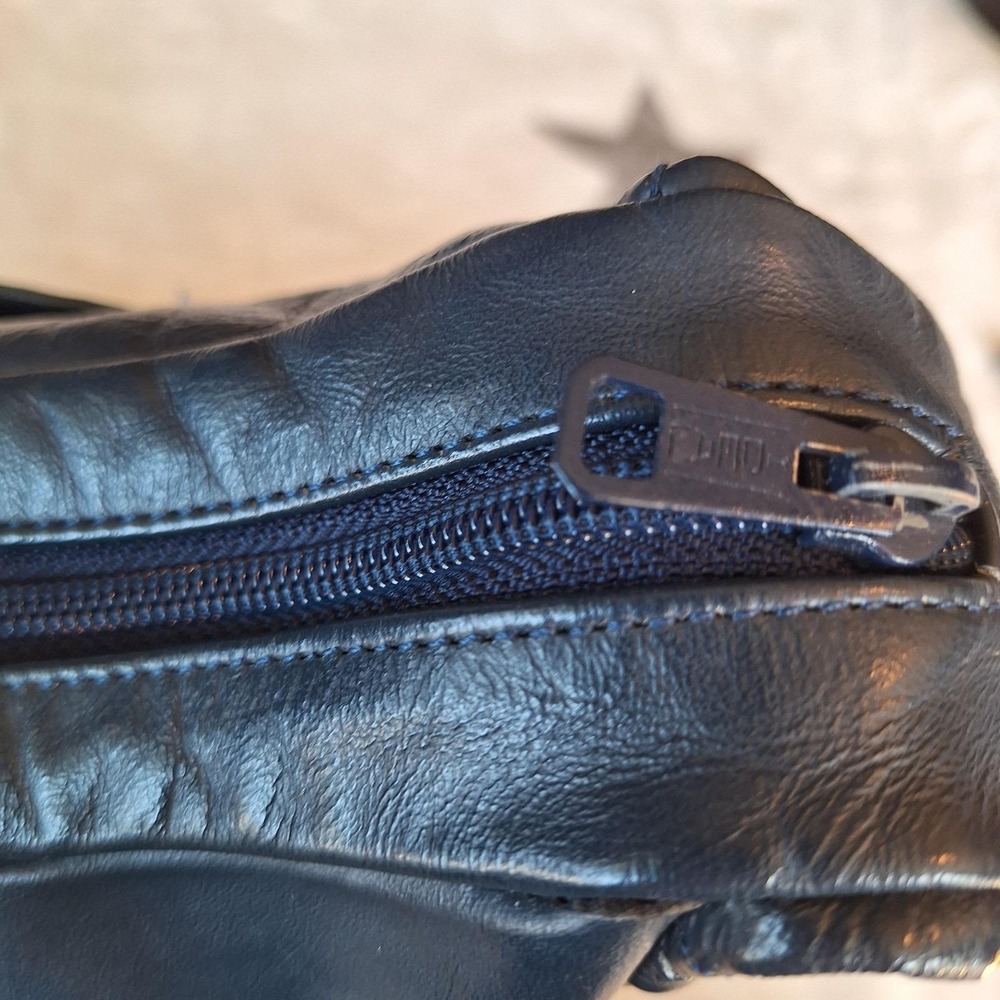 Vintage Navy Blue Genuine Leather Slouchy Shoulder Bag Zipper Close Pocket - Picture 8 of 15